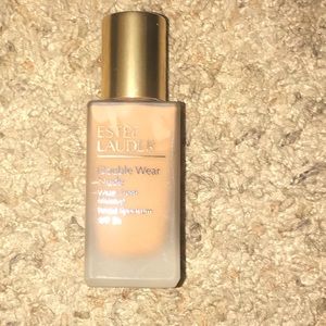 Estée Lauder double wear